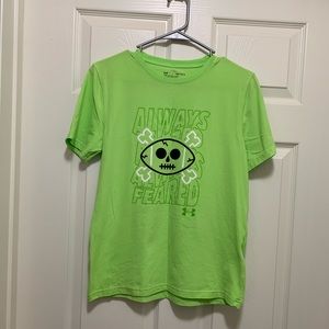 Under Armour Shirt. Boys size large.